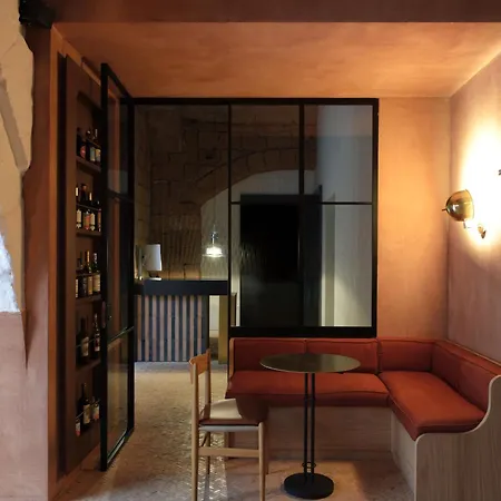 酒店 Palazzo Petrvs *