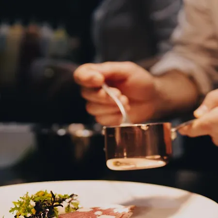 Palazzo Petrvs 酒店 *