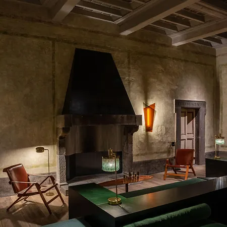 酒店 Palazzo Petrvs *