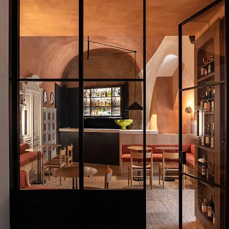 Palazzo Petrvs 酒店 *