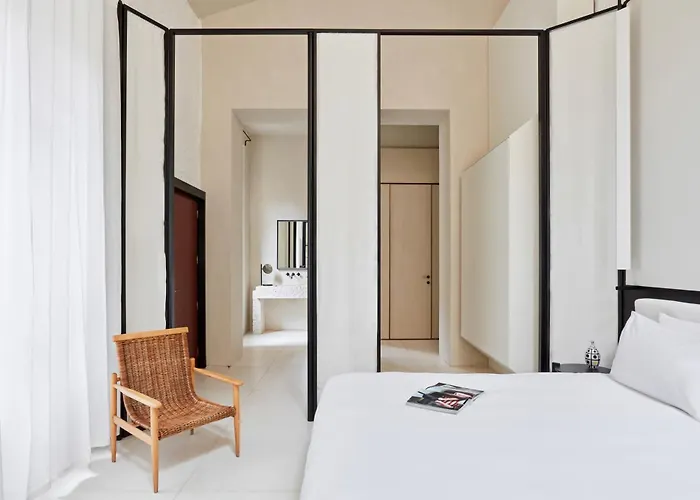 Hotel Palazzo Petrvs *