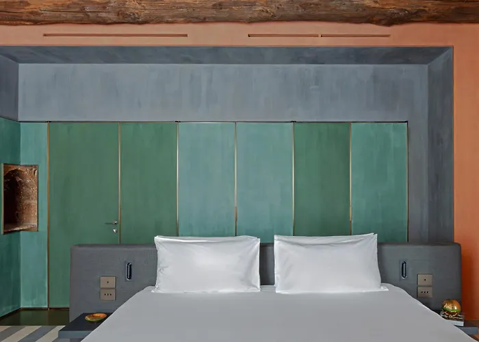 Hotel Palazzo Petrvs *