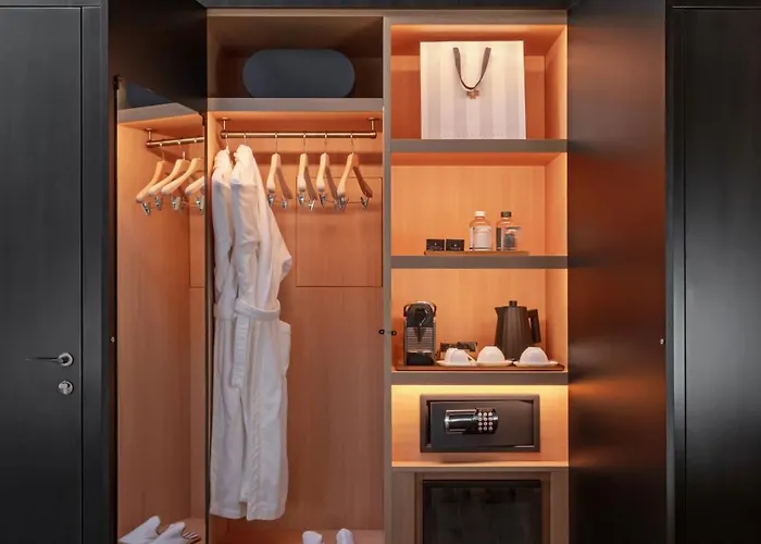 Palazzo Petrvs Hotel