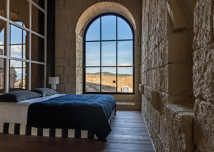 Hotel Palazzo Petrvs *